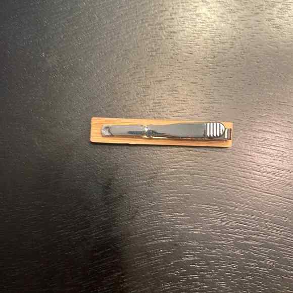 Mens Tie Clip Wooden Mustache Sunglasses Imprint - Picture 5 of 6